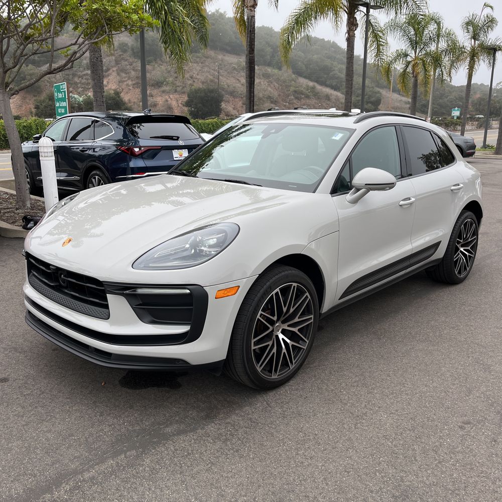 2023 Porsche Macan