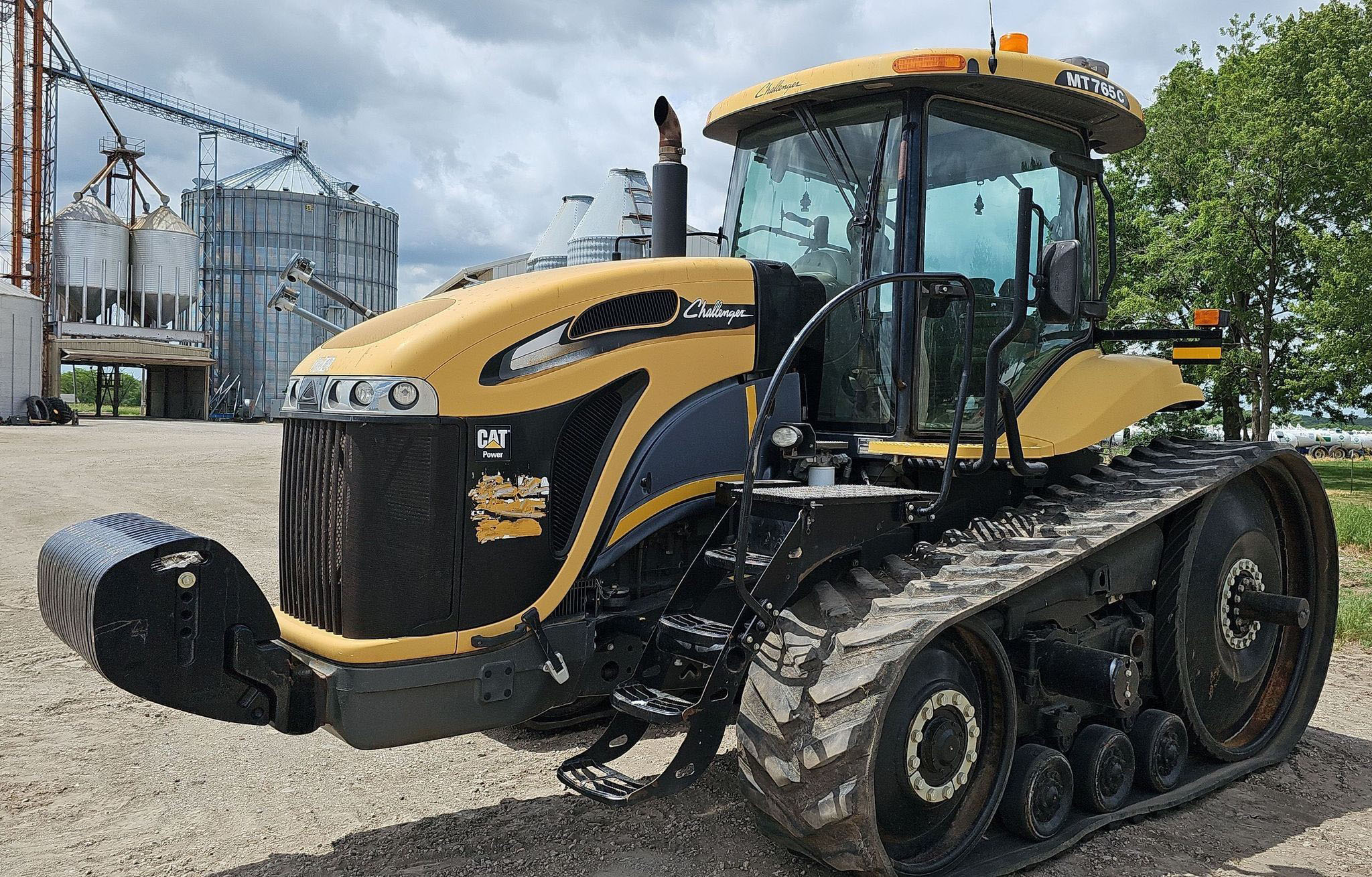 Challenger MT765C  tractor