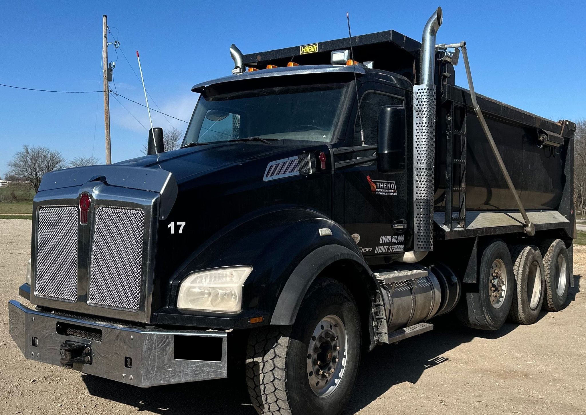 2017 Kenworth T880 Dump Truck