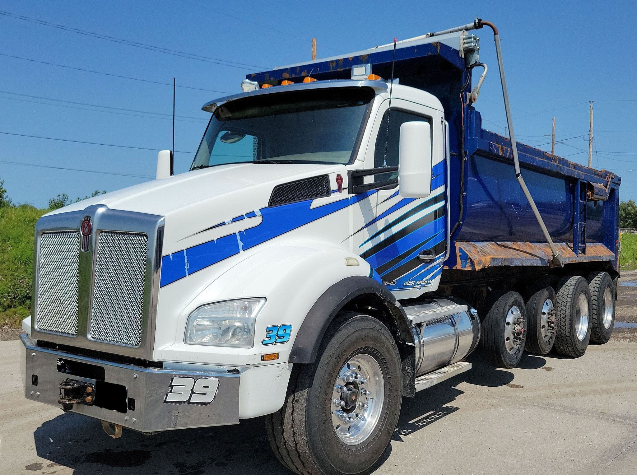 2016 Kenworth T880 Dump Truck