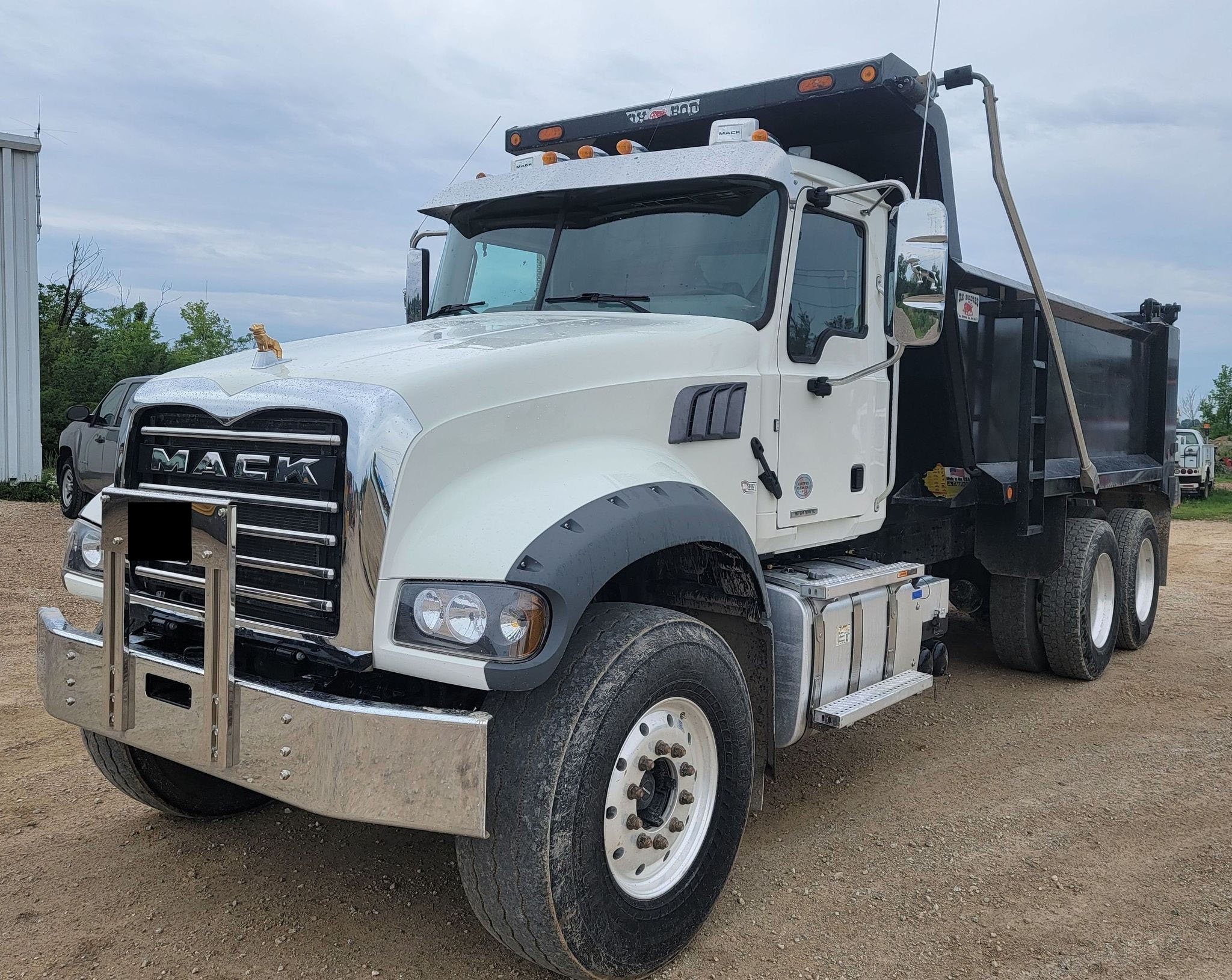 2021 Mack Granite Dump Truck