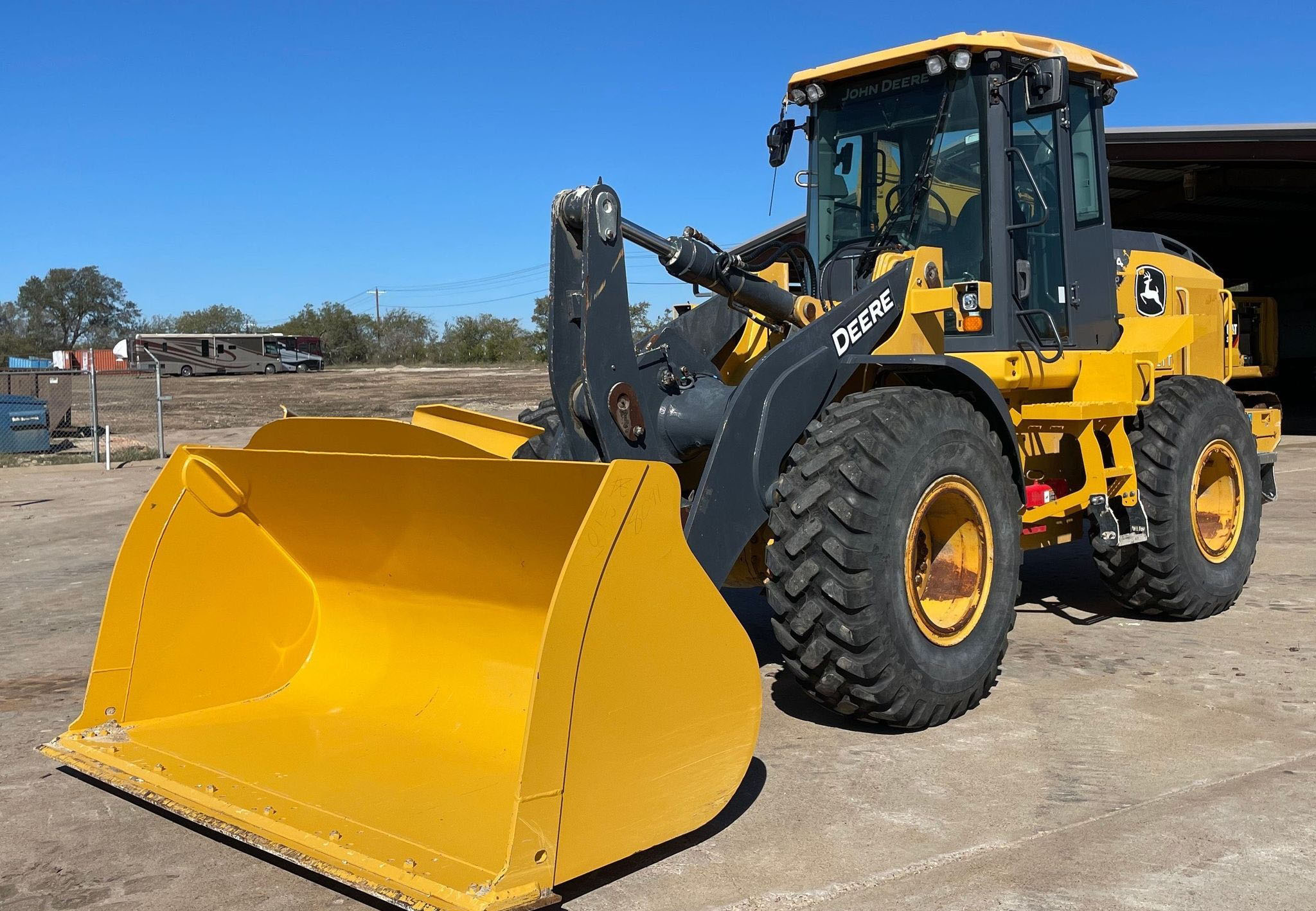 2022 John Deere 544 Wheel Loader