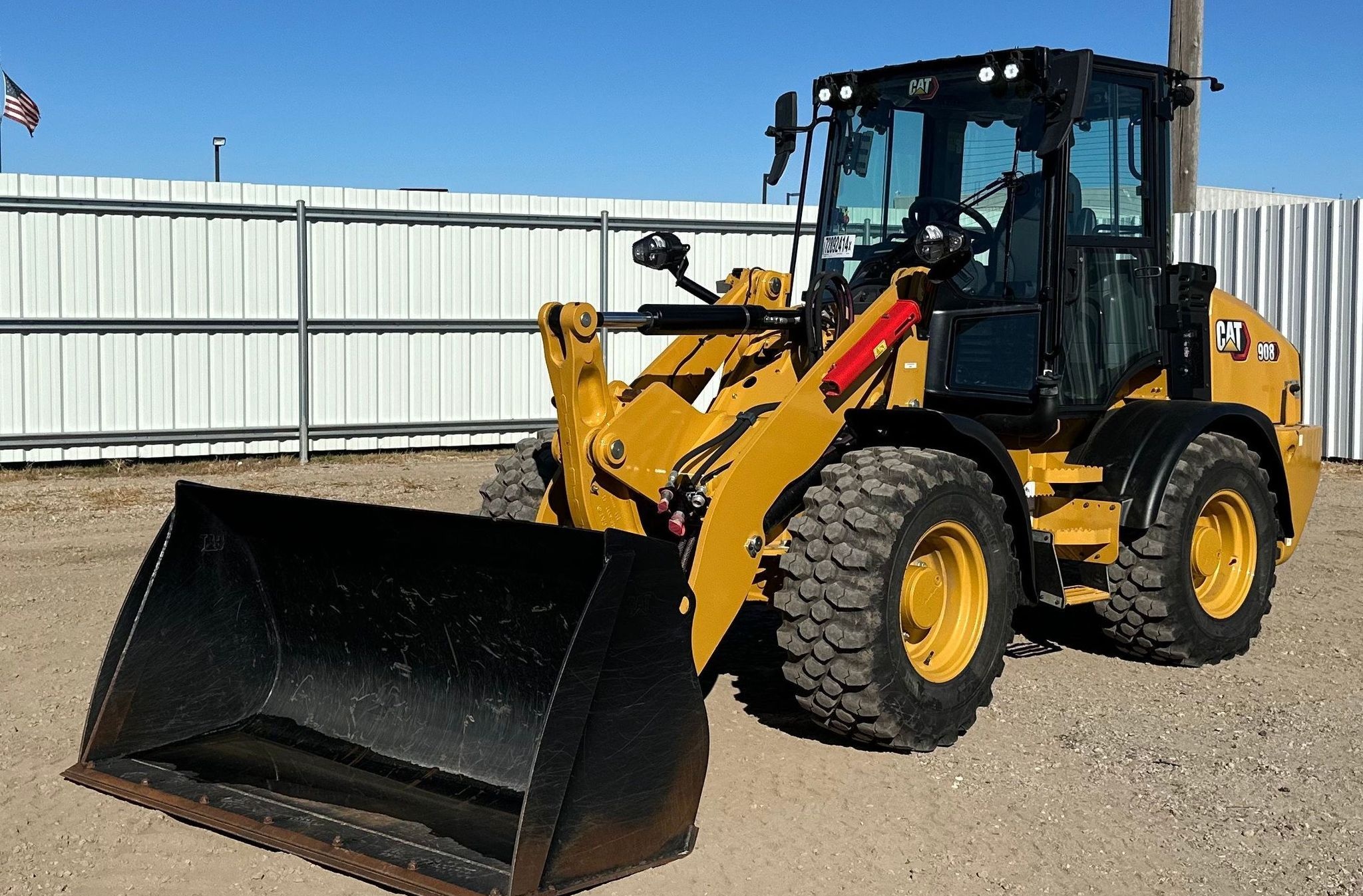 2023 Caterpillar 908 Wheel Loader