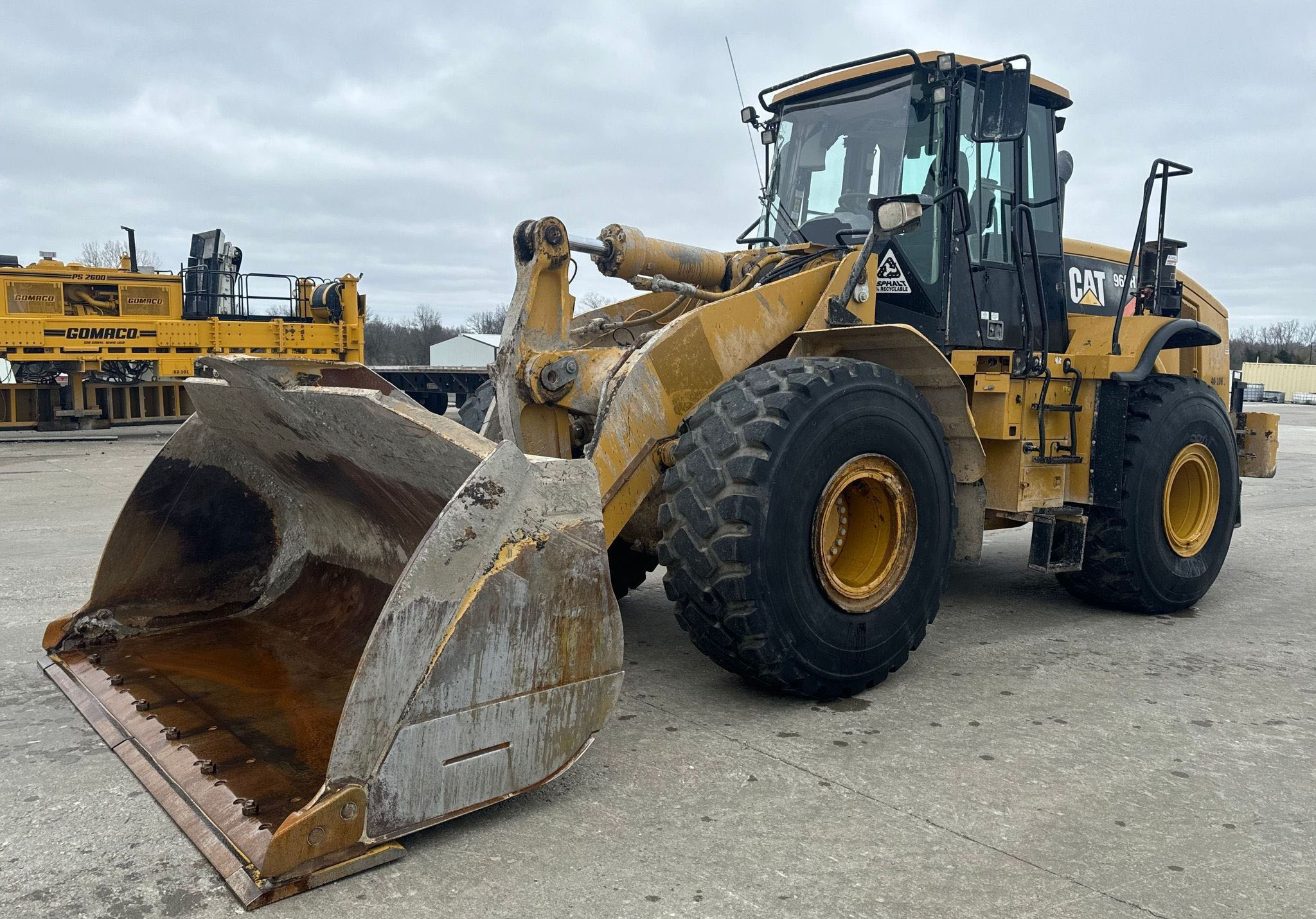 2011 Caterpillar 966H Wheel Loader