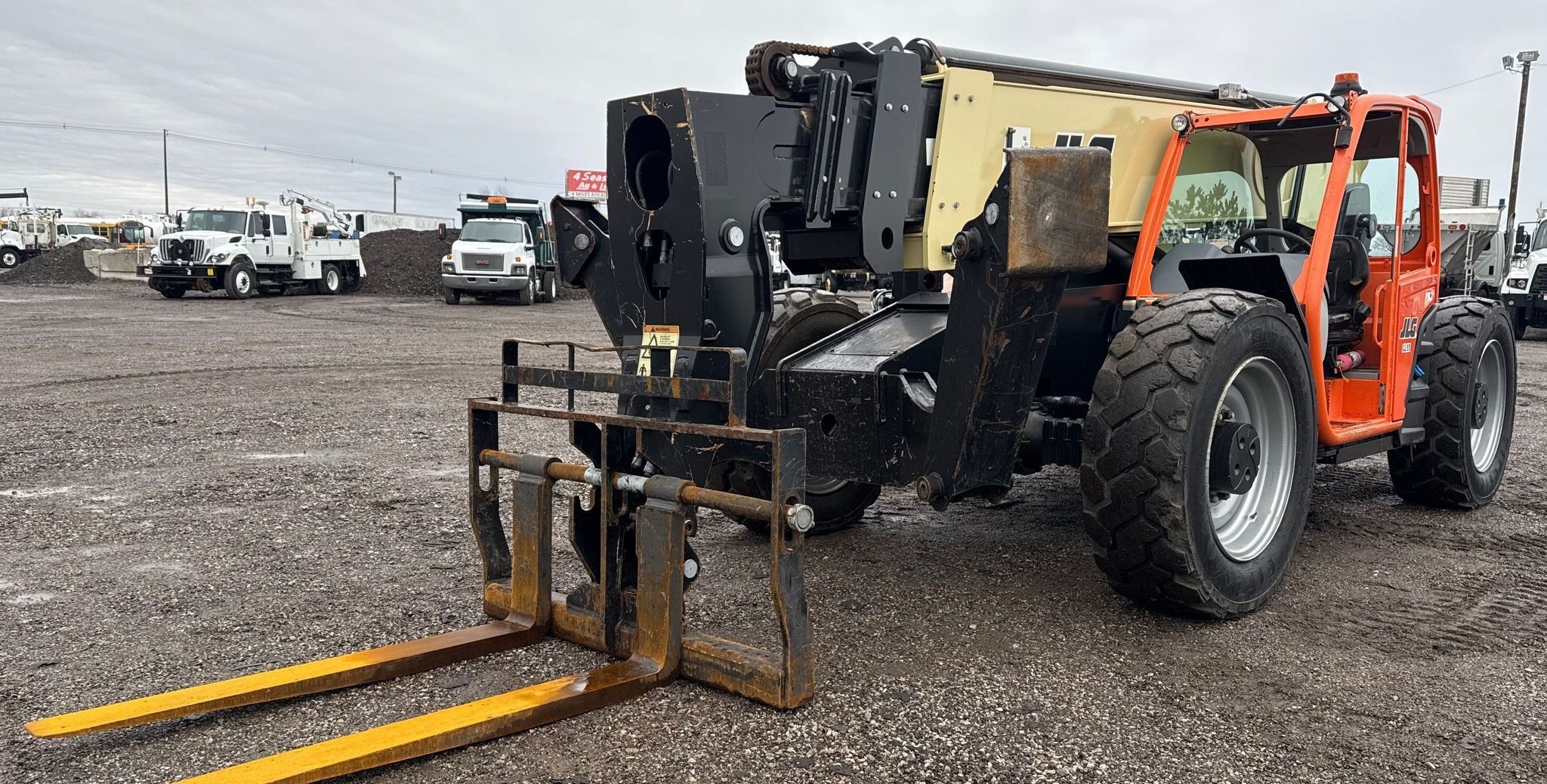 2019 JLG 1255 Telehandler