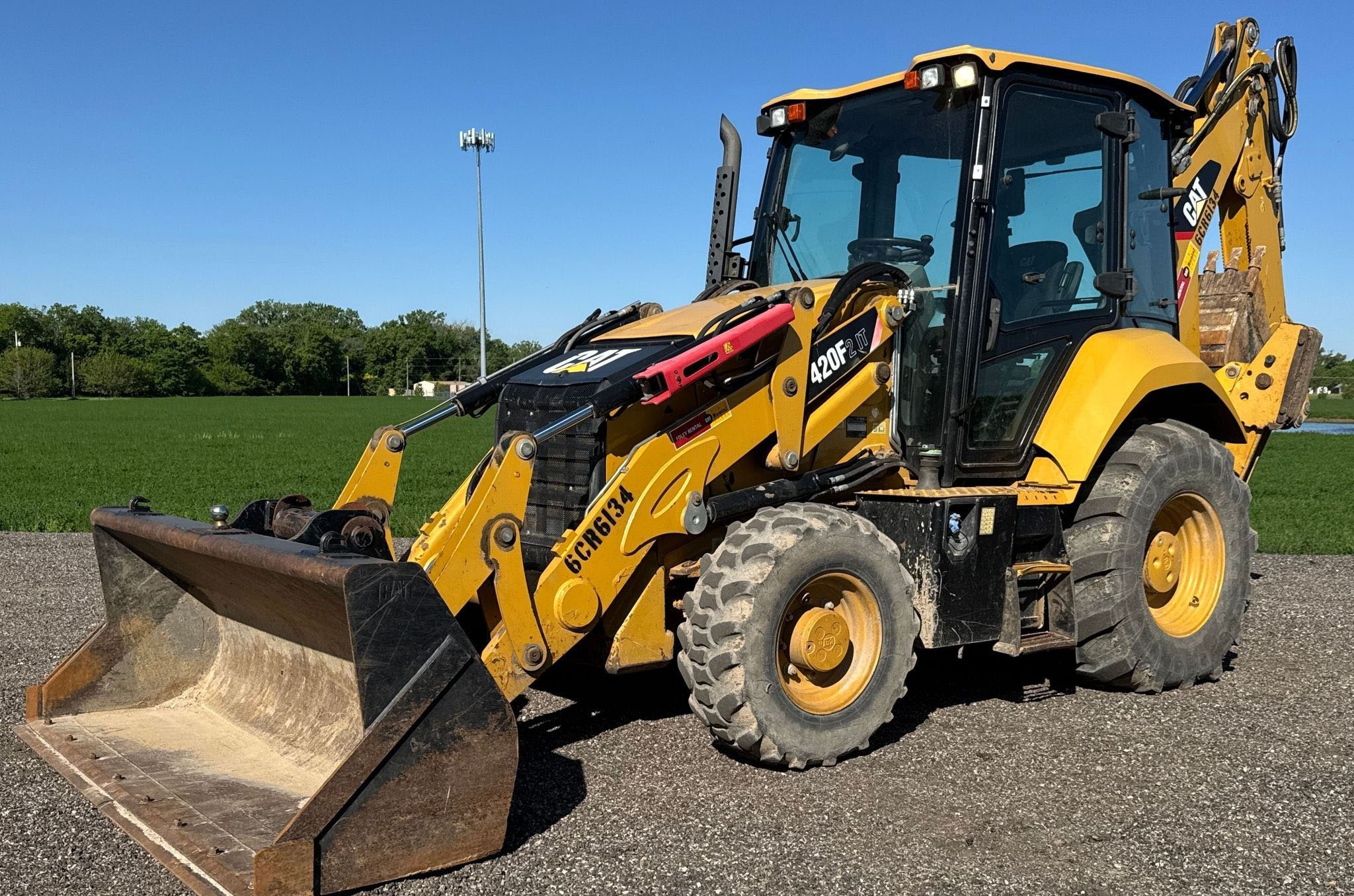 2016 Caterpillar 420F2 Backhoe Loader