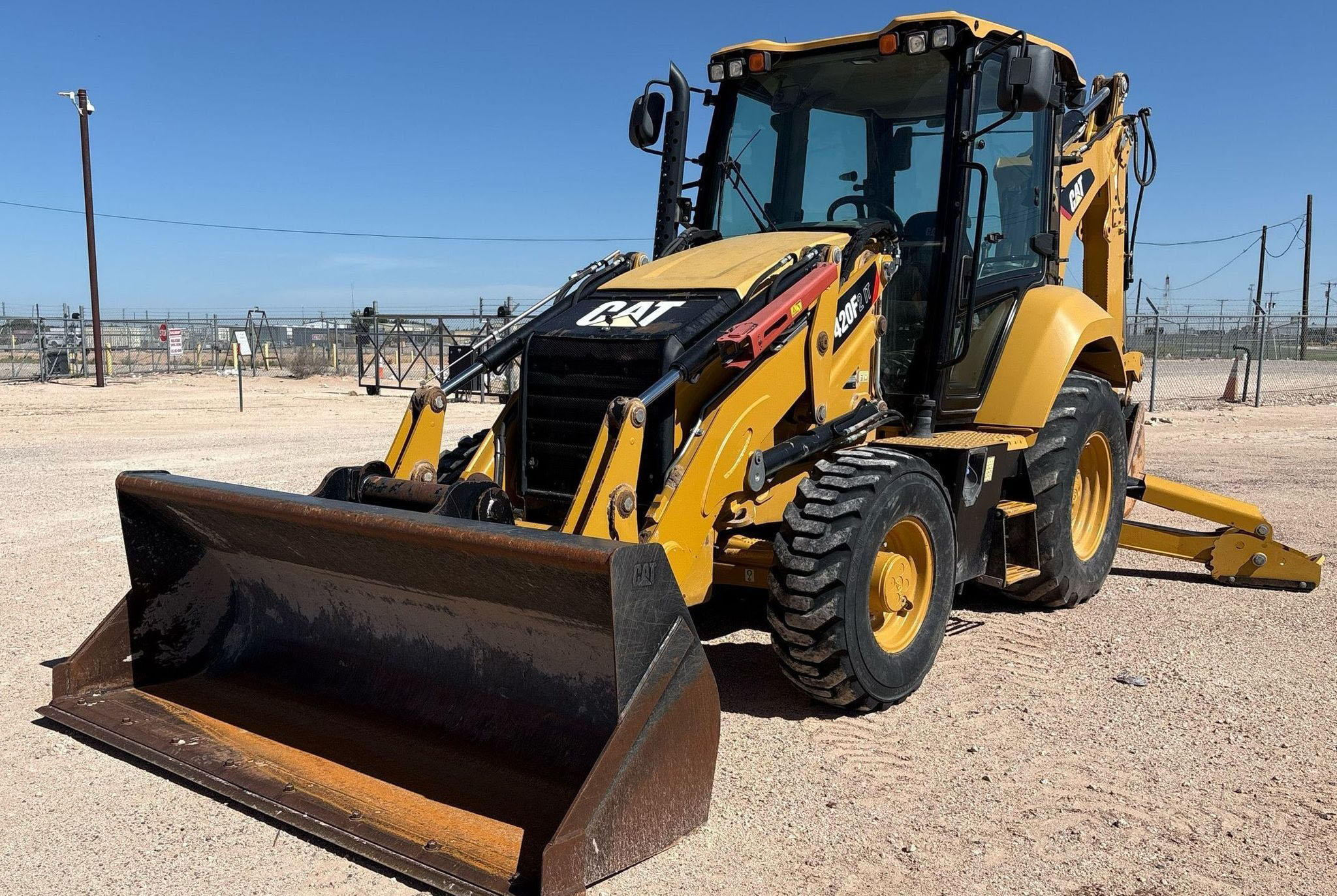 2019 Caterpillar 420F2 Backhoe Loader