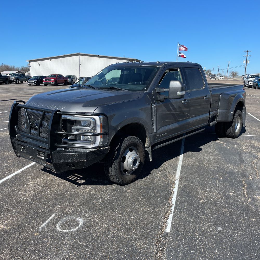 2023 Ford F-350 Super Duty Lariat