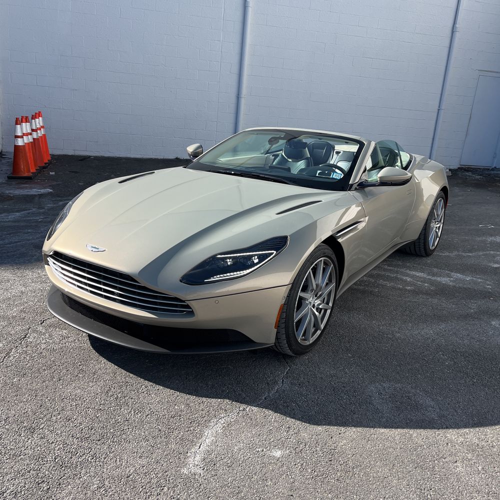2020 Aston Martin DB11 Base