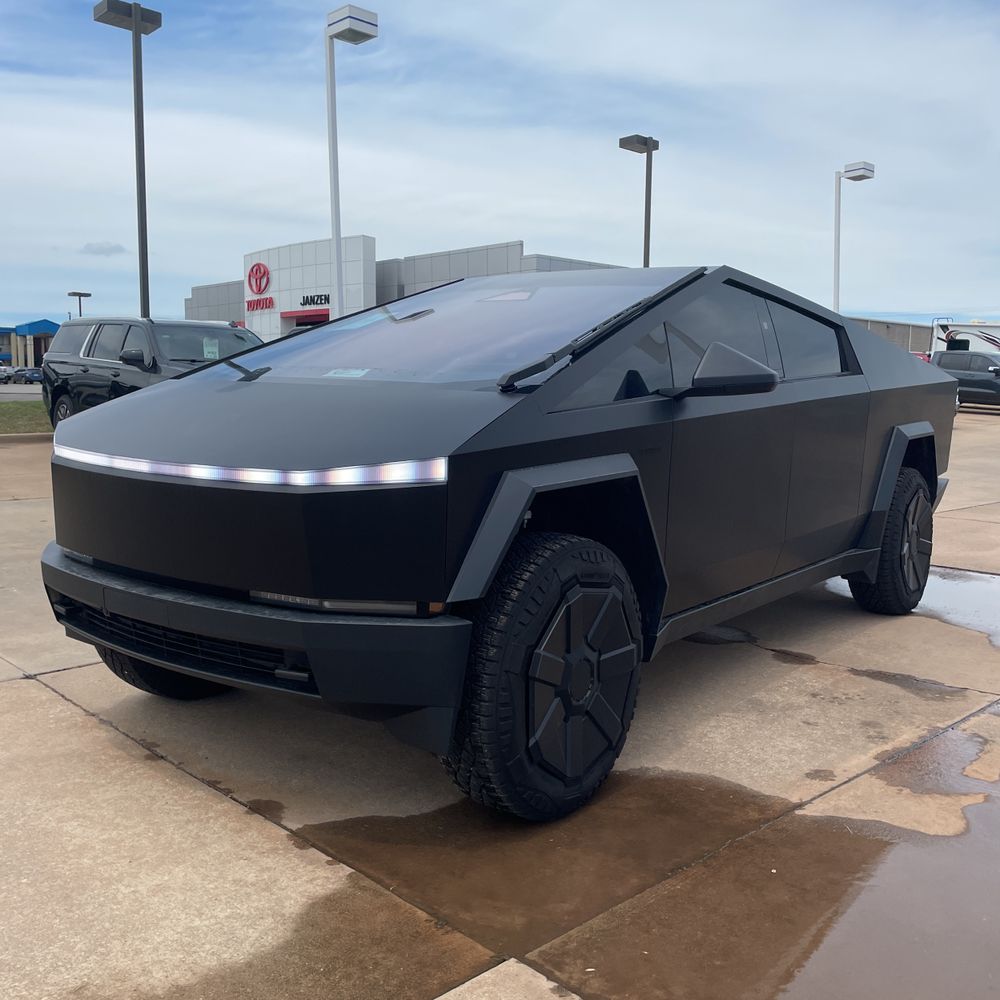2024 Tesla Cybertruck Base