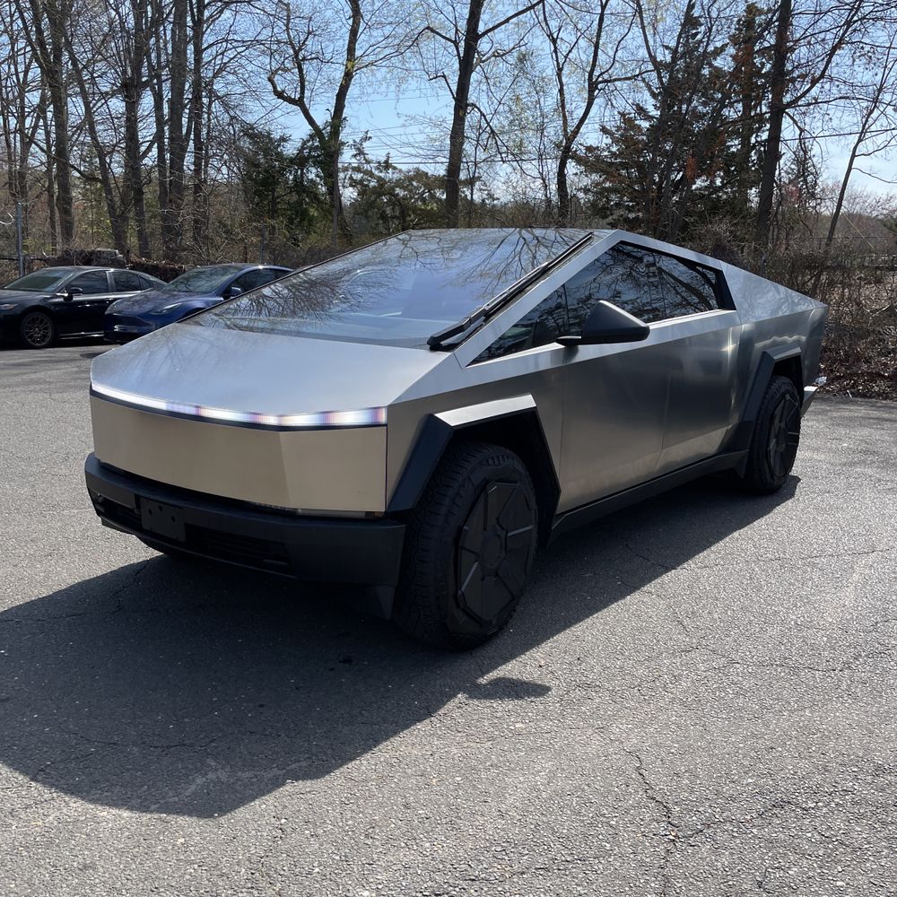 2024 Tesla Cybertruck Base