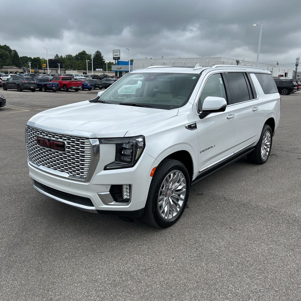 2023 GMC Yukon XL Denali