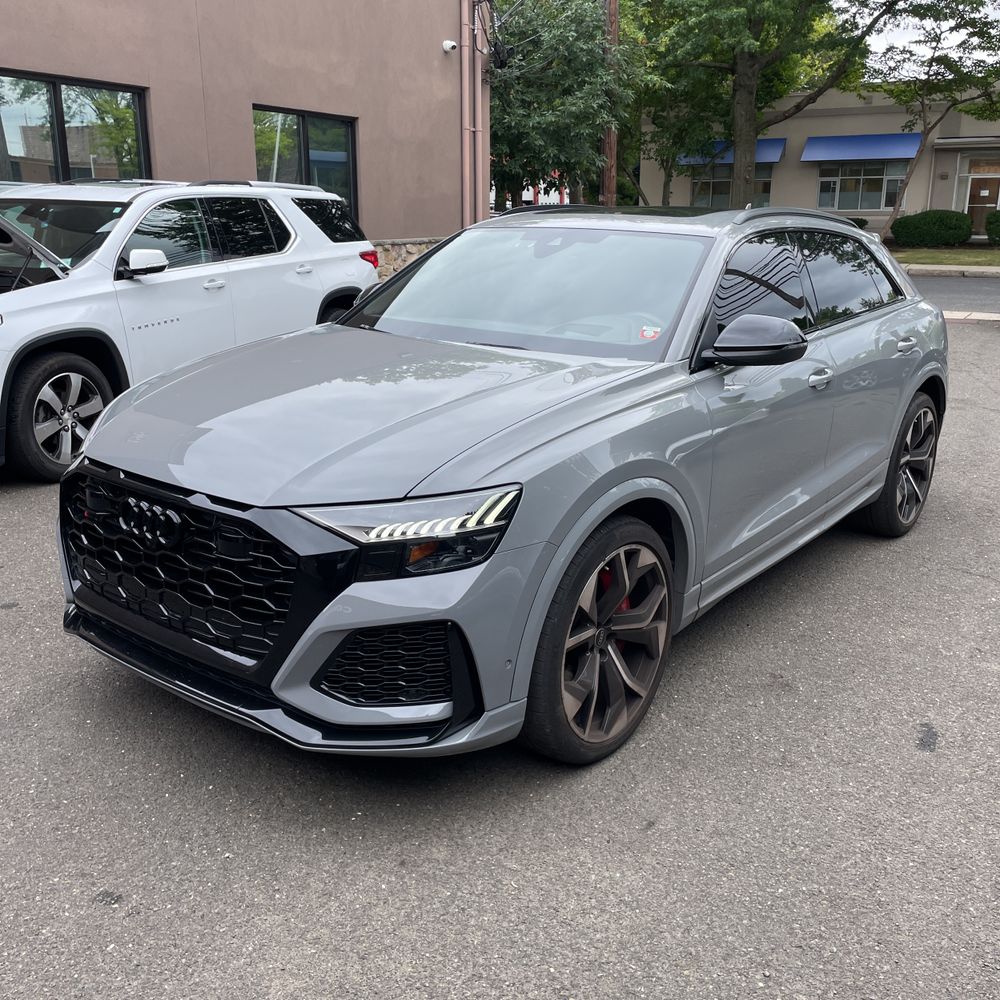 2024 Audi RS Q8 Base