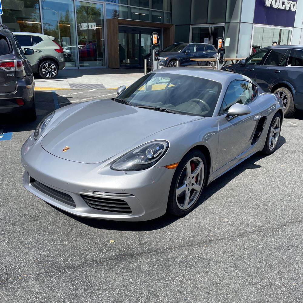 2021 Porsche Cayman S