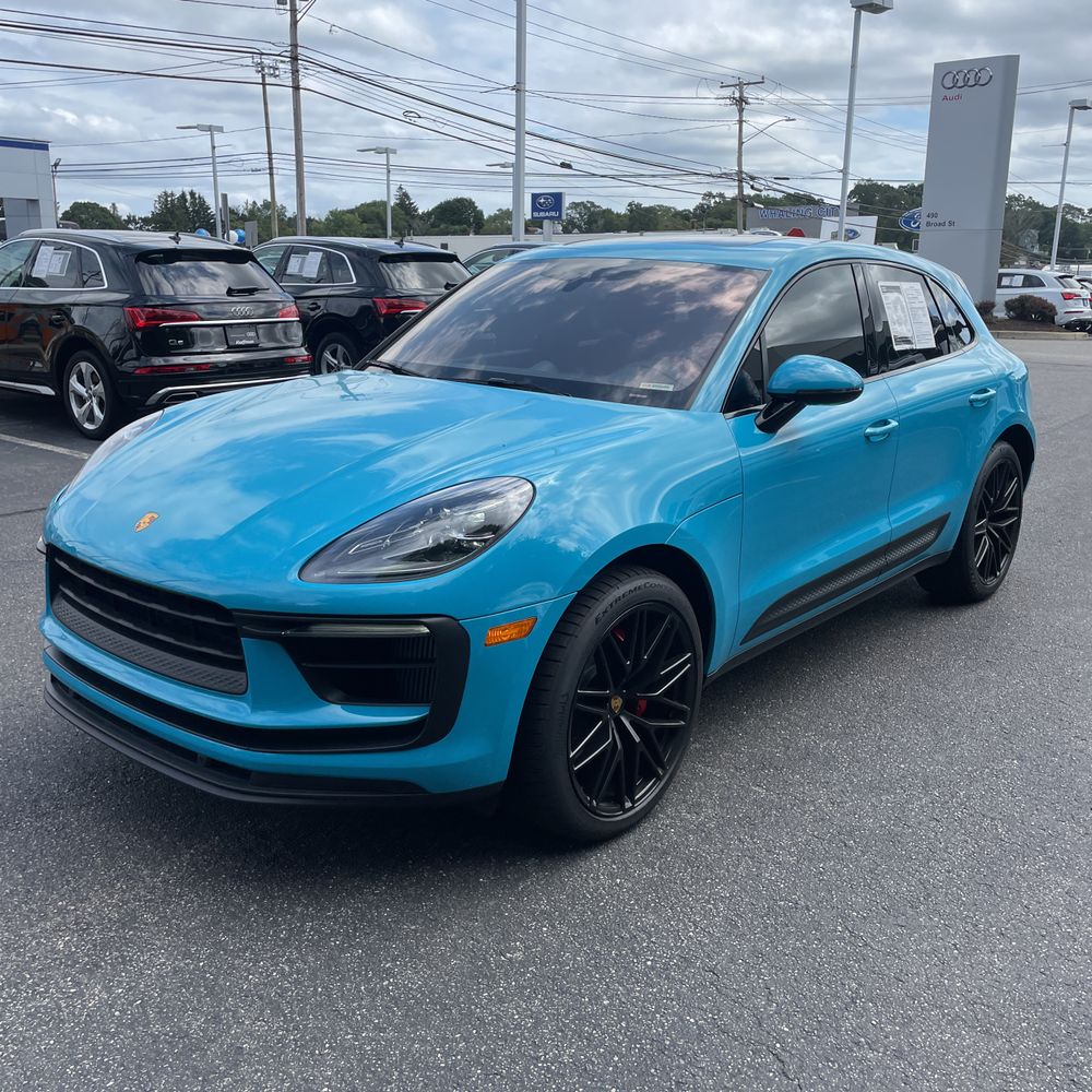 2022 Porsche Macan S