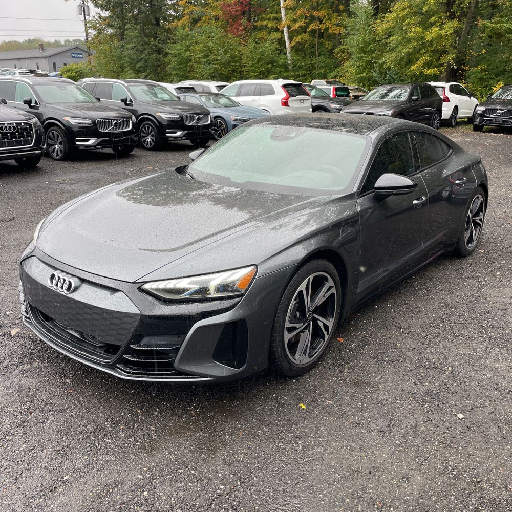 2023 Audi e-tron GT Premium Plus