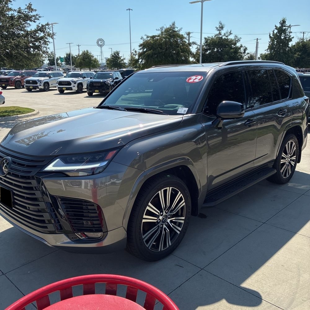 2022 Lexus LX 600 Luxury