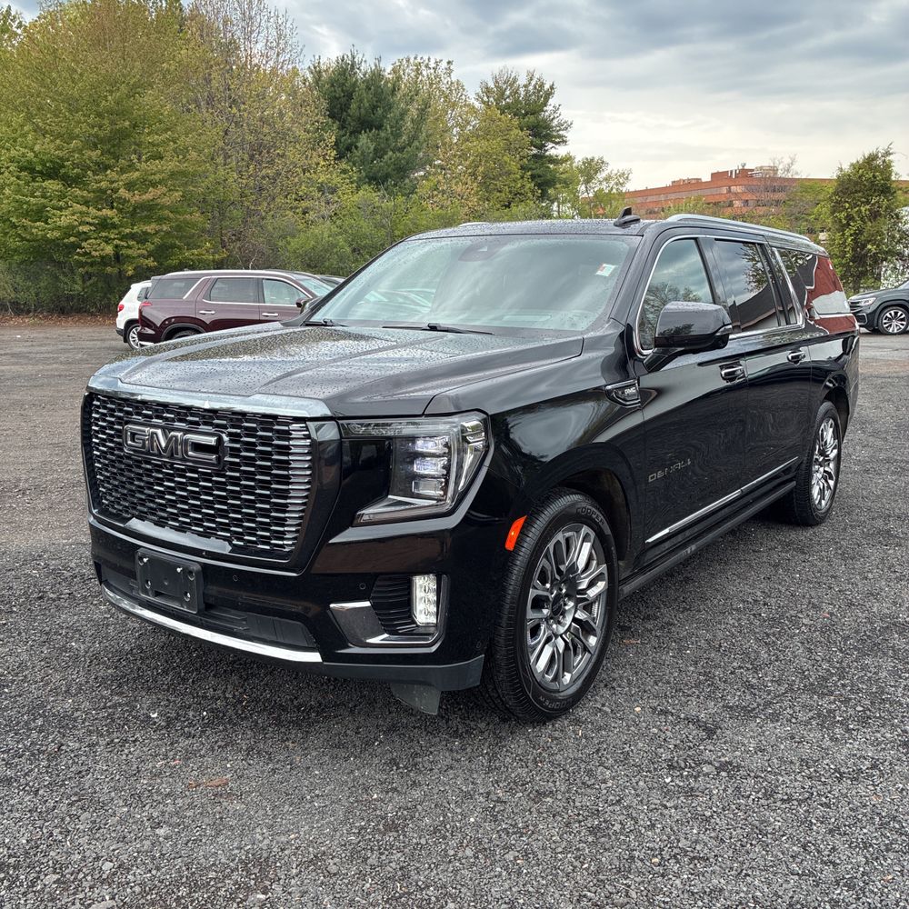 2023 GMC Yukon XL Denali Ultimate
