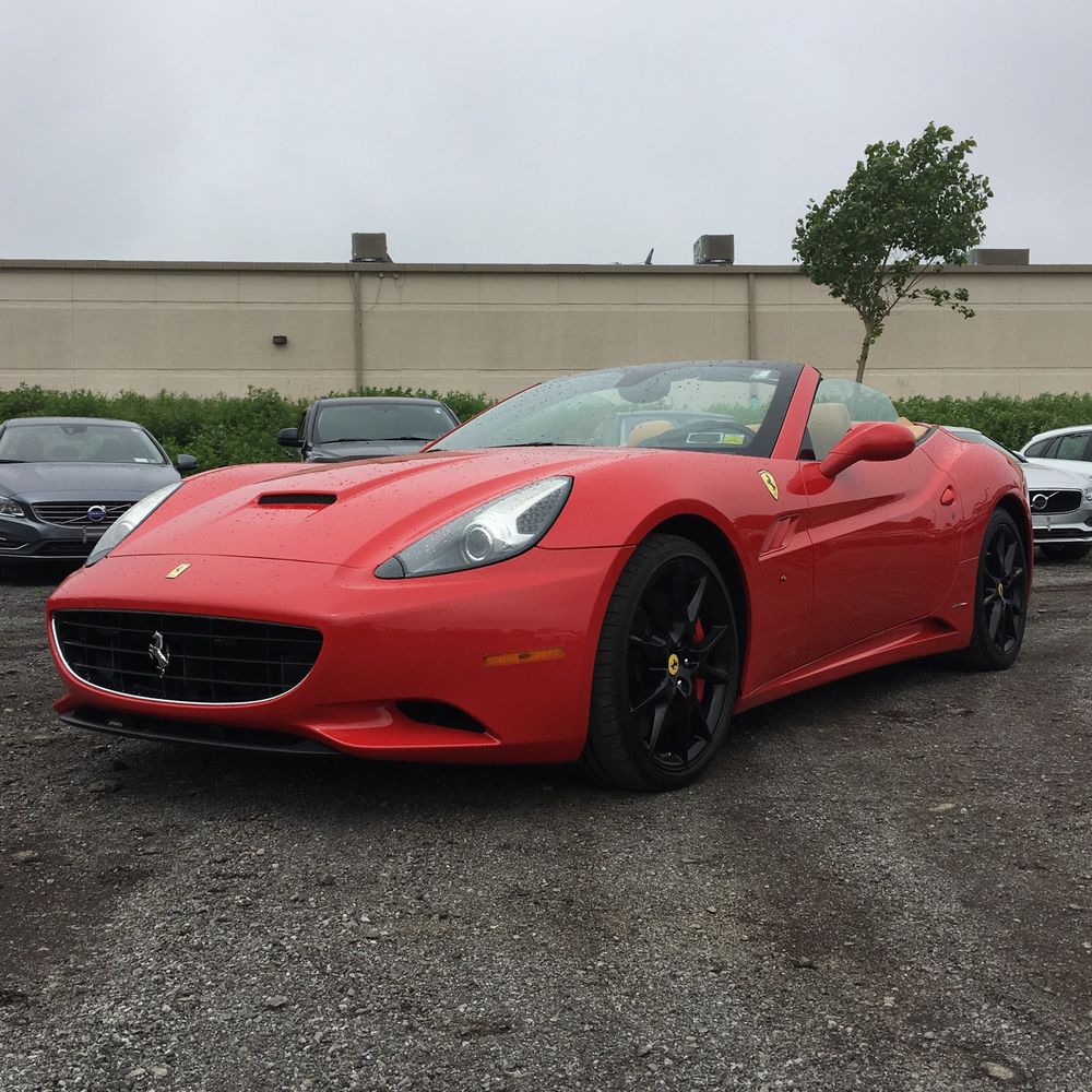 2010 Ferrari California