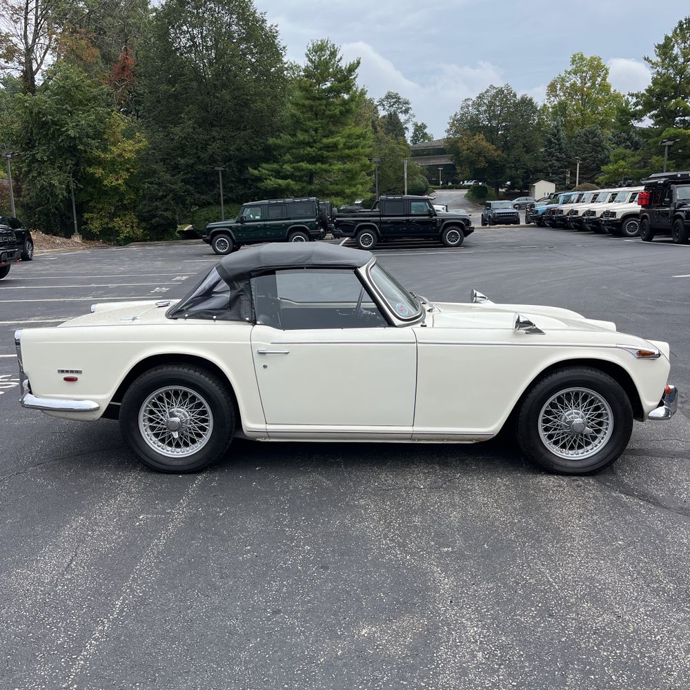 1968 Triumph TR5 PI (2500)
