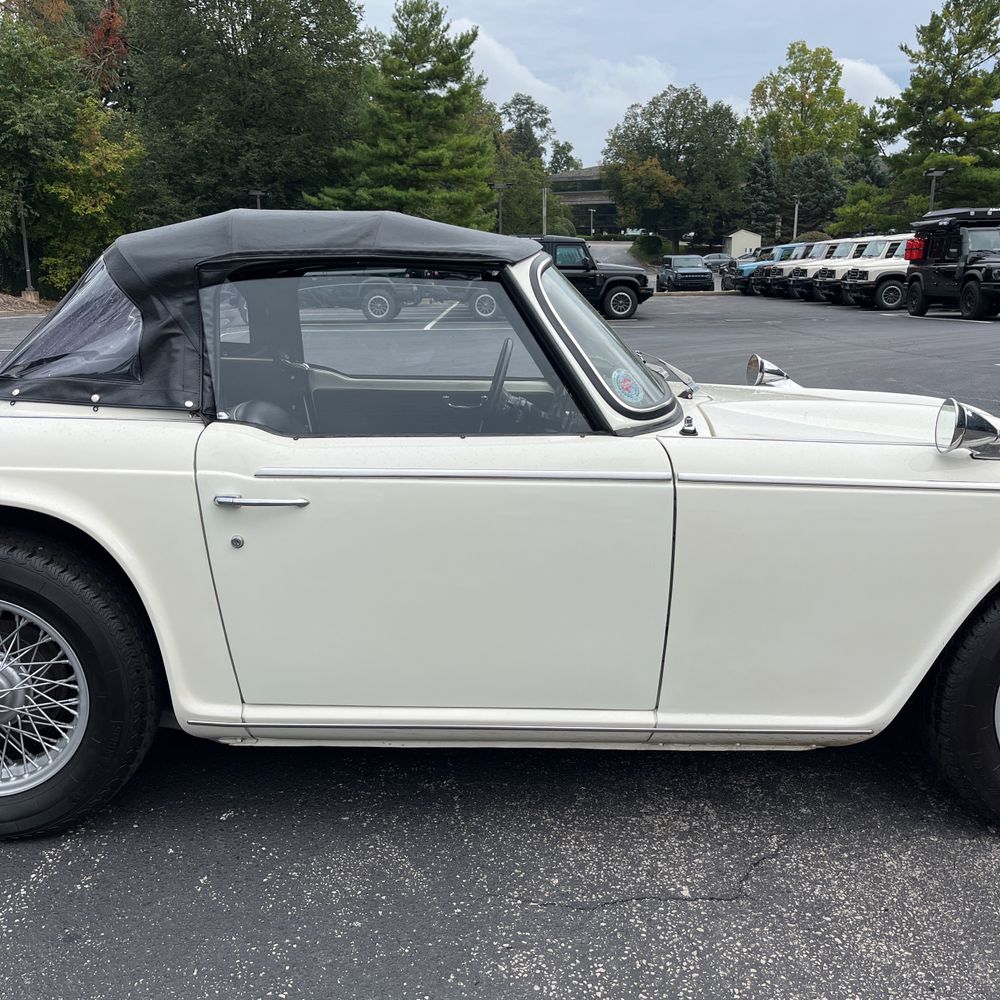 1968 Triumph TR5 PI (2500)