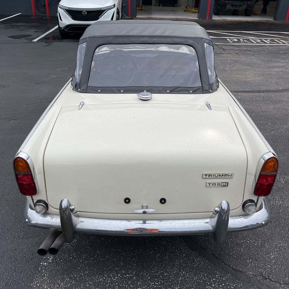 1968 Triumph TR5 PI (2500)