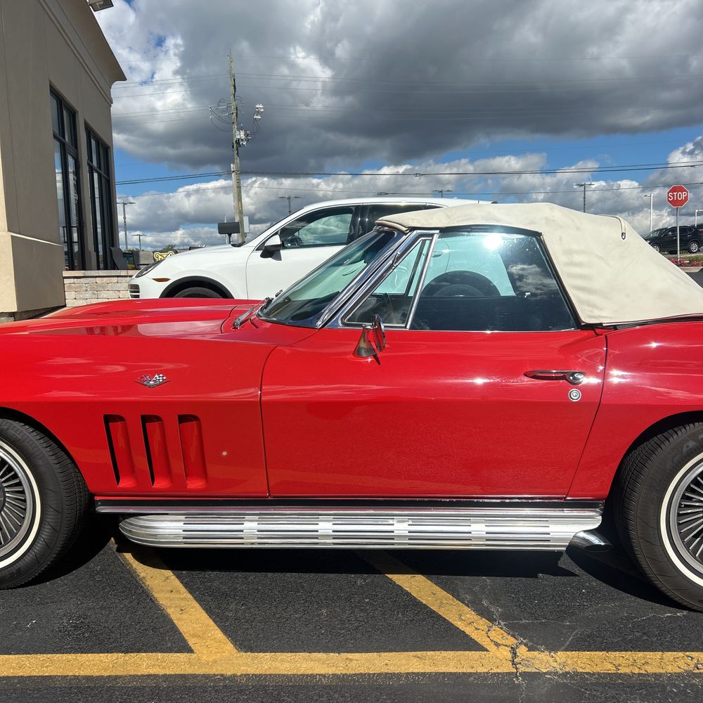 1965 Chevrolet Corvette Sting ray