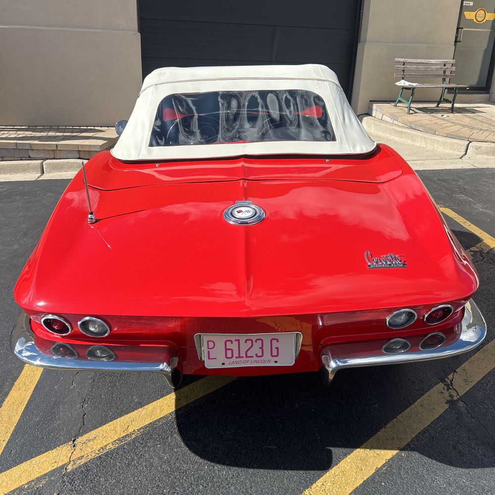 1965 Chevrolet Corvette Sting ray