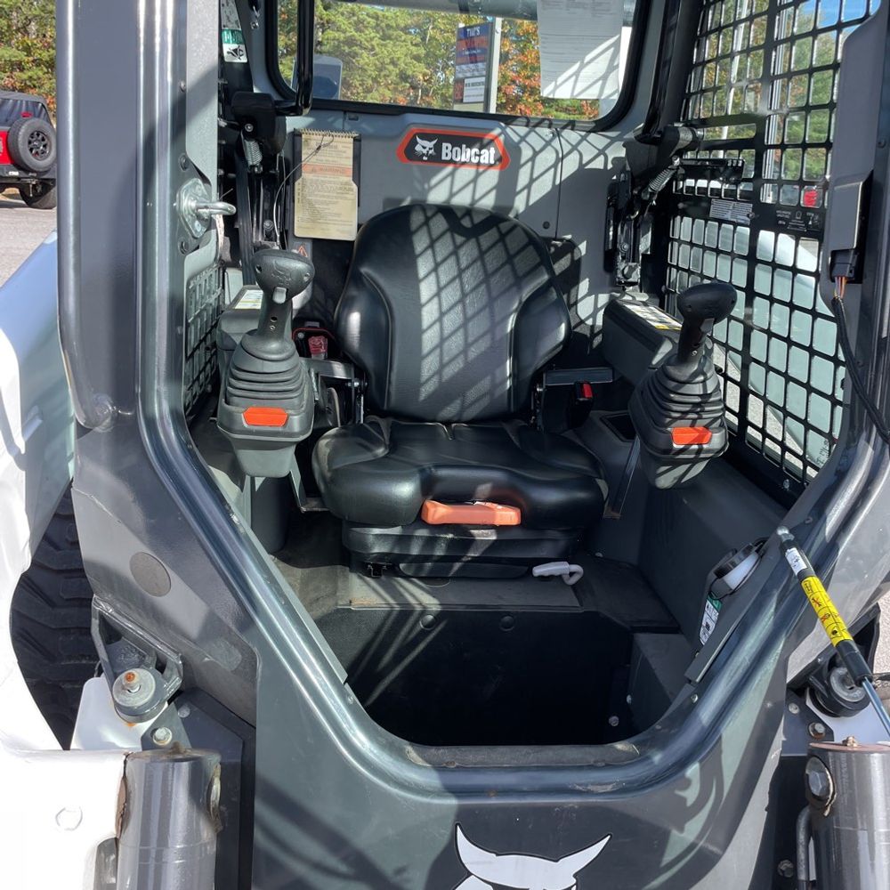 2023 Bobcat S76 Skid-Steer