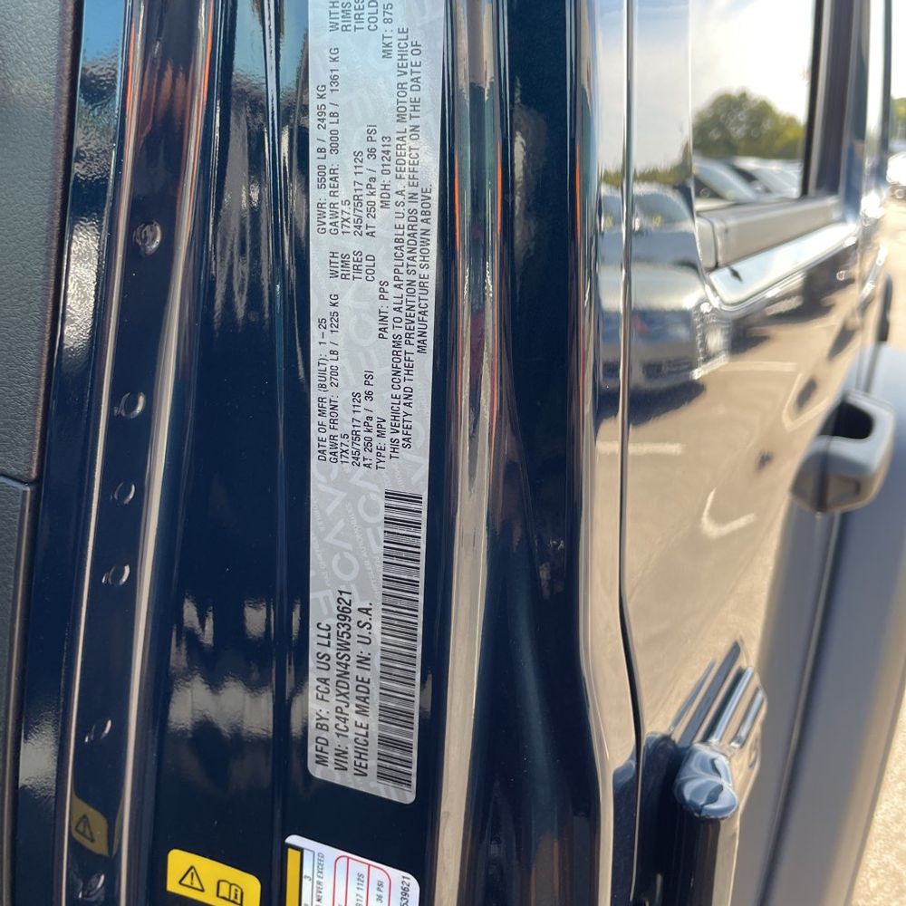 2025 Jeep Wrangler Sport S
