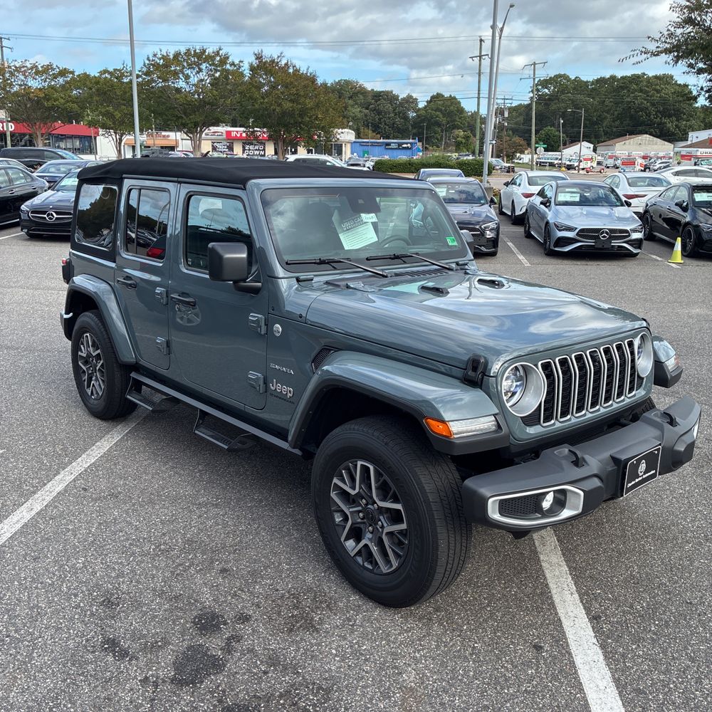 2024 Jeep Wrangler Sahara