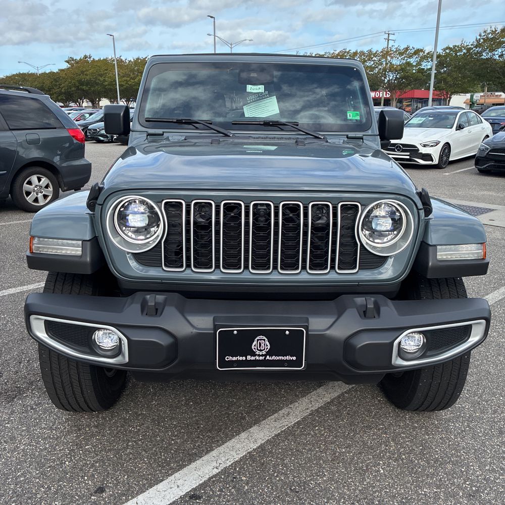 2024 Jeep Wrangler Sahara