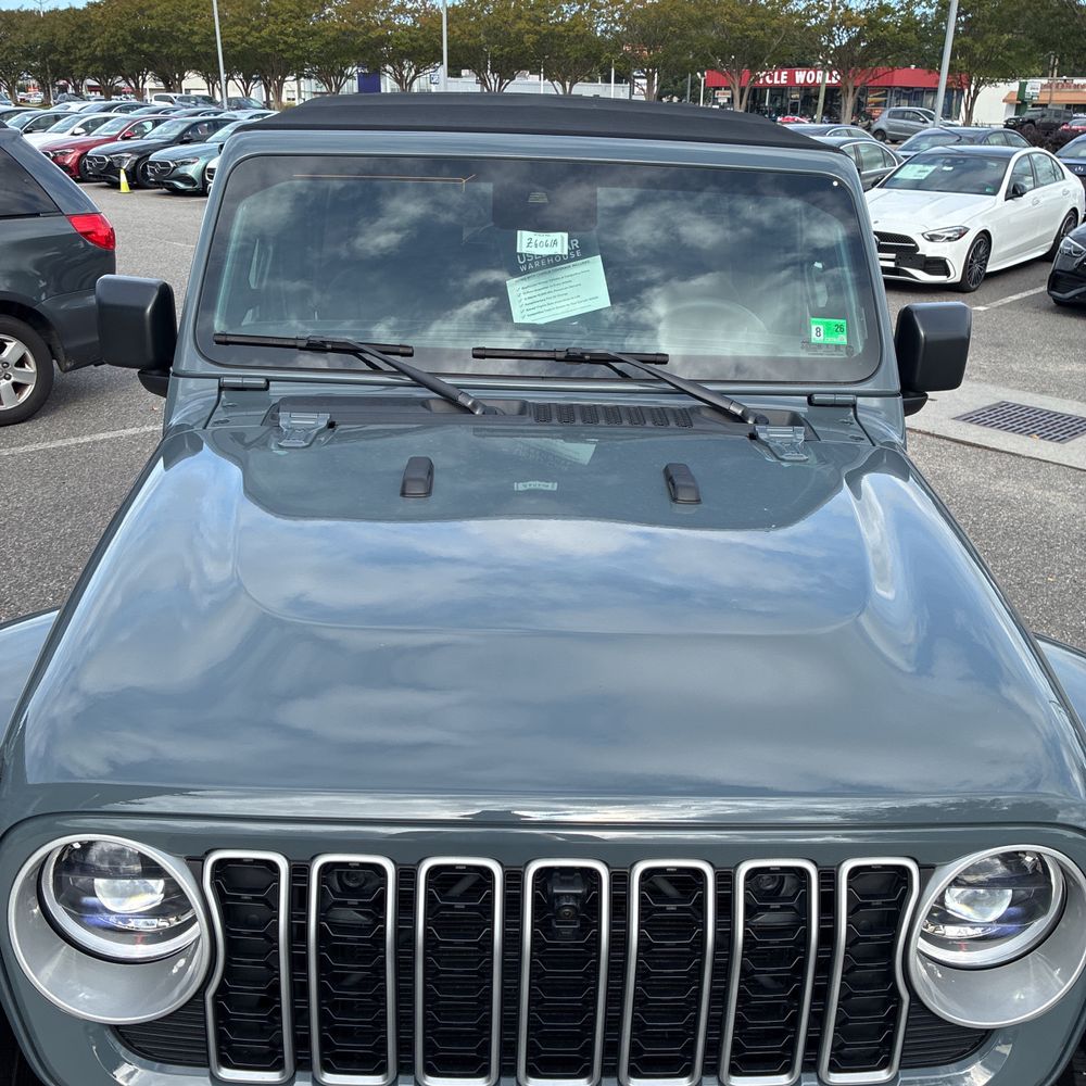 2024 Jeep Wrangler Sahara