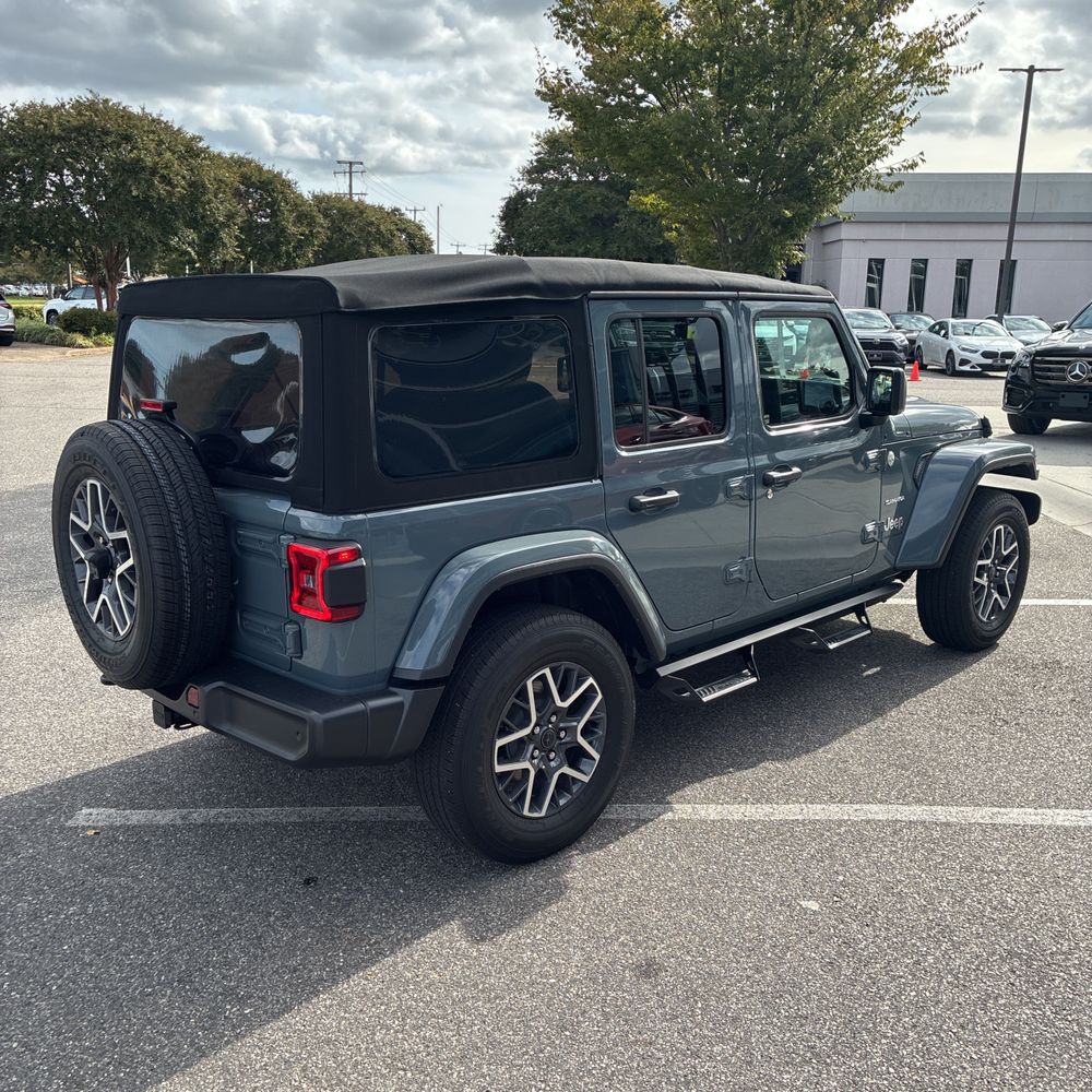 2024 Jeep Wrangler Sahara