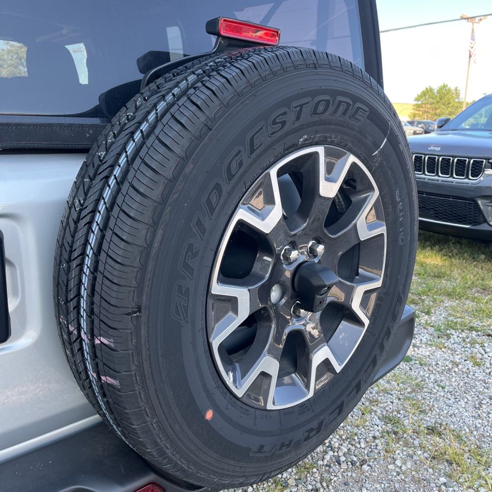 2024 Jeep Wrangler Sahara