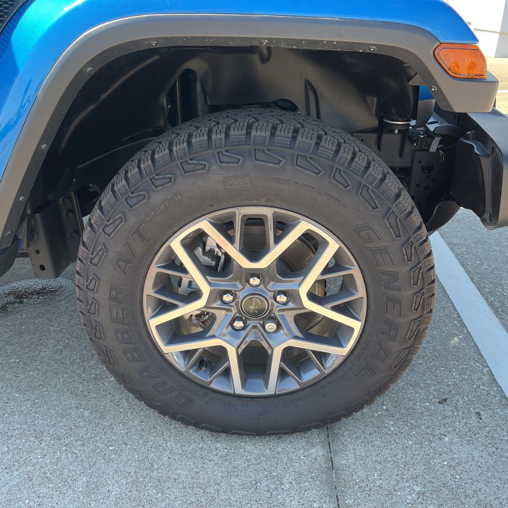 2025 Jeep Wrangler Sahara