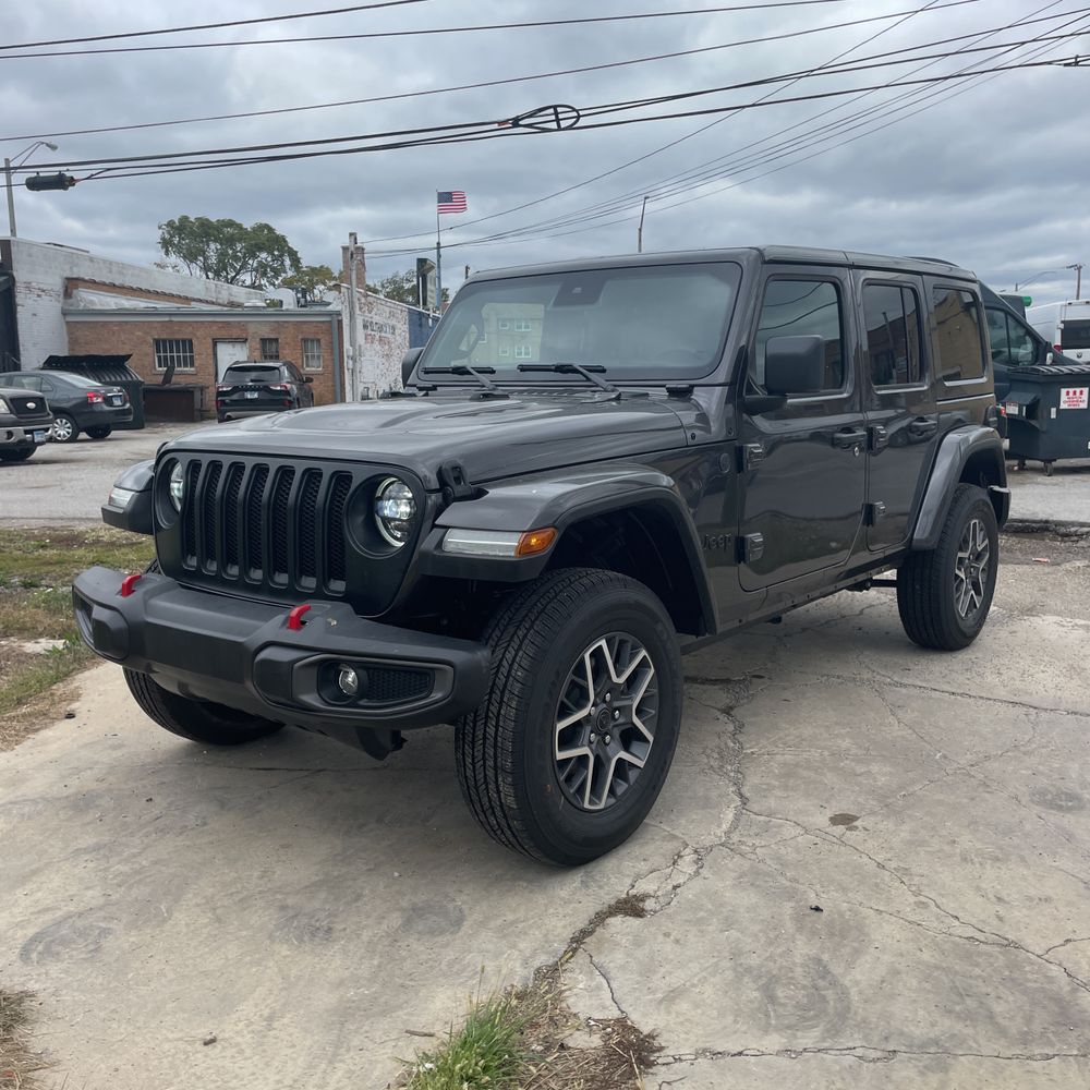 2025 Jeep Wrangler Sahara