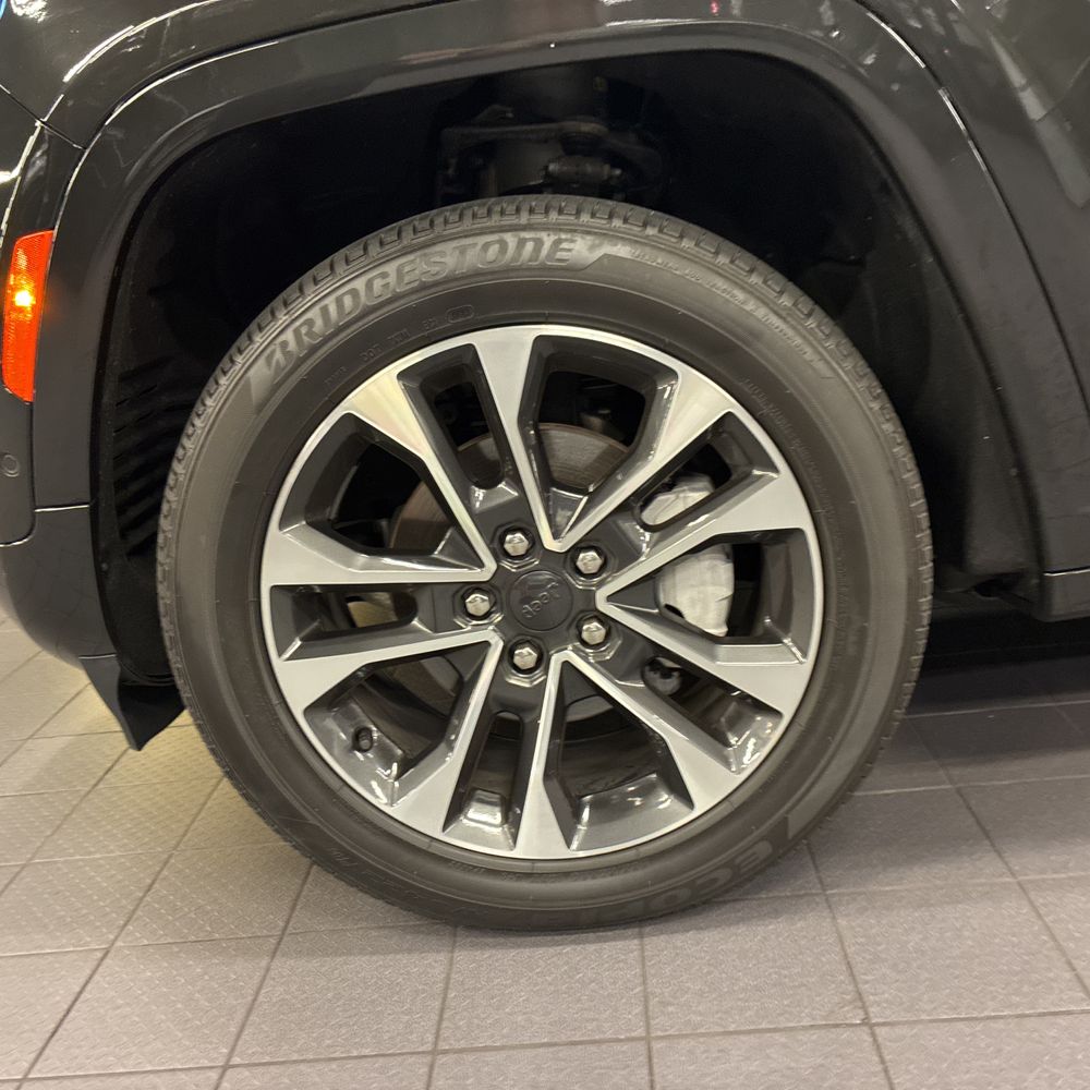 2023 Jeep Grand Cherokee Overland
