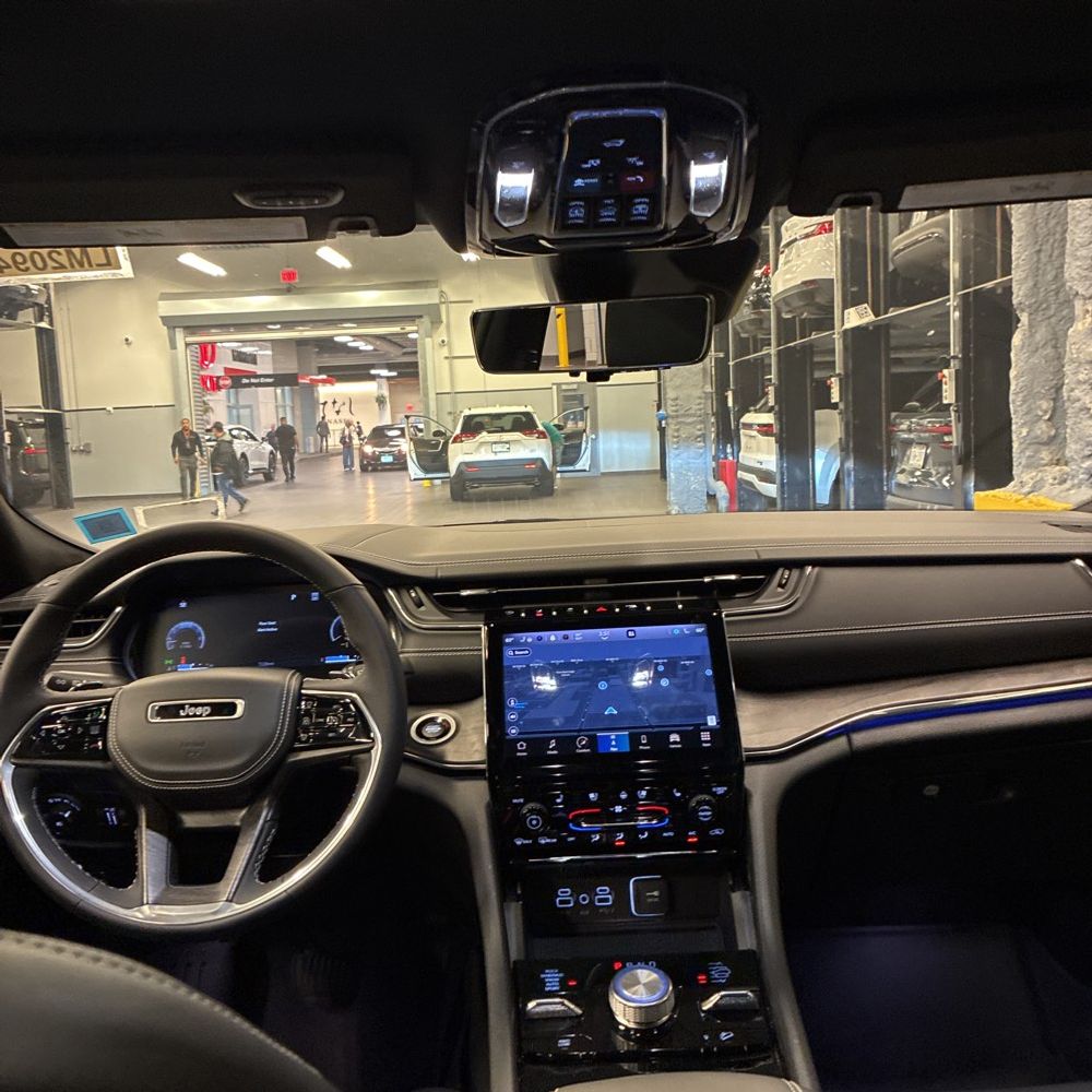 2023 Jeep Grand Cherokee Overland
