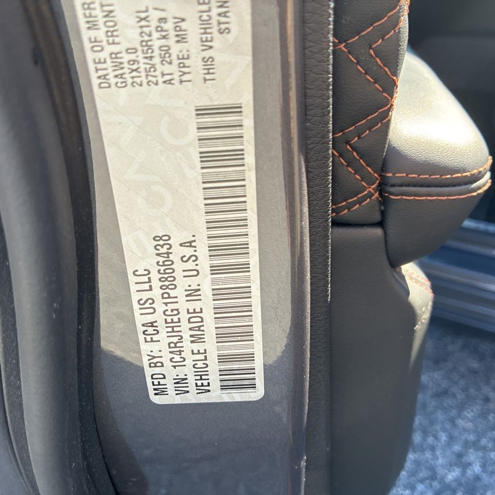 2023 Jeep Grand Cherokee Summit Reserve