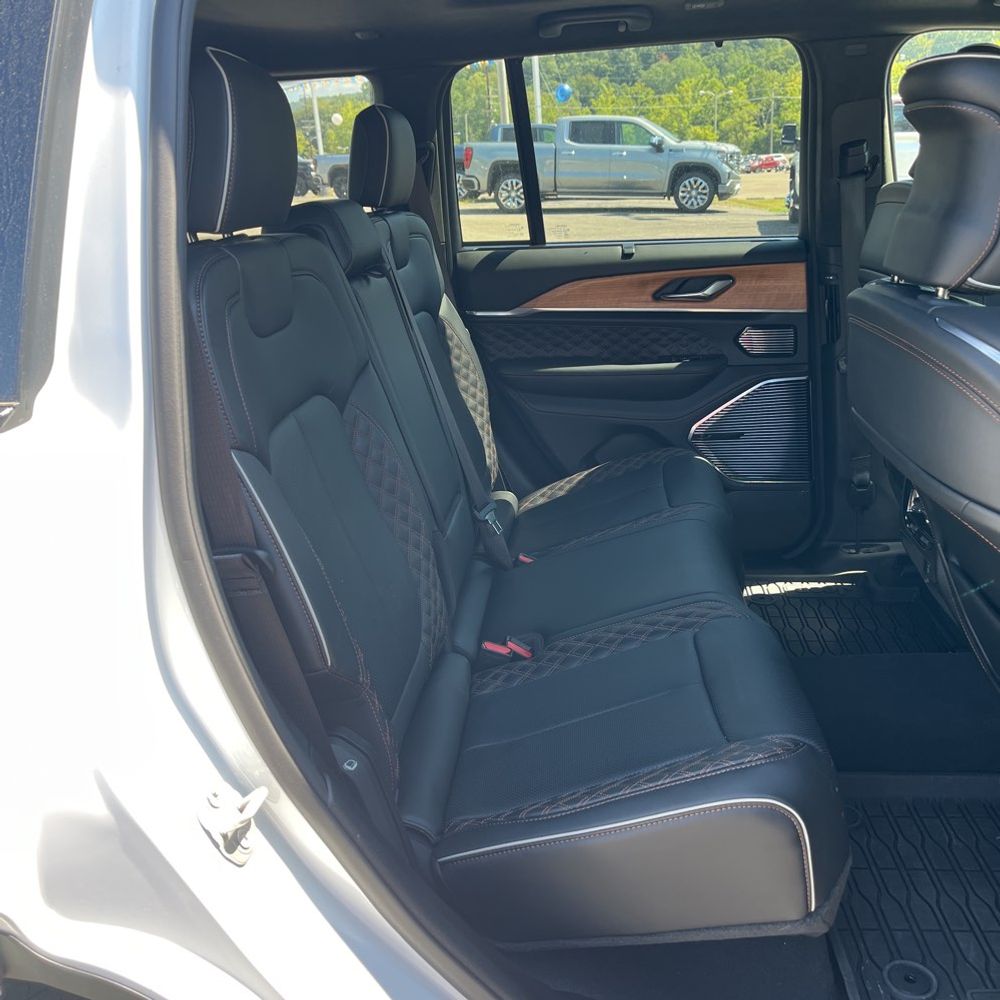 2024 Jeep Grand Cherokee Summit Reserve