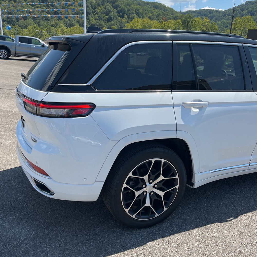 2024 Jeep Grand Cherokee Summit Reserve