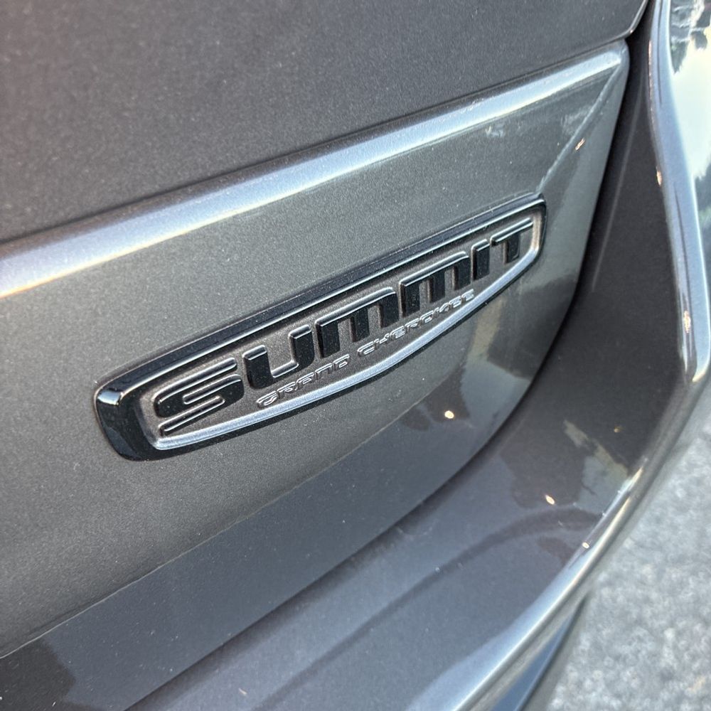 2025 Jeep Grand Cherokee Summit