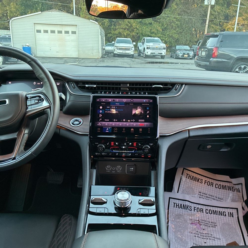2025 Jeep Grand Cherokee Summit