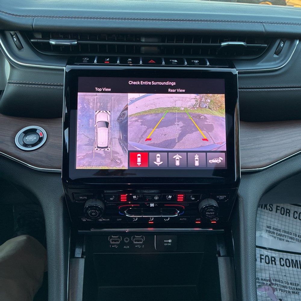 2025 Jeep Grand Cherokee Summit