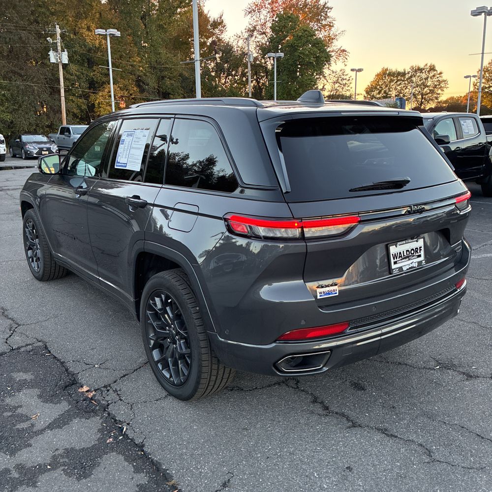 2025 Jeep Grand Cherokee Summit