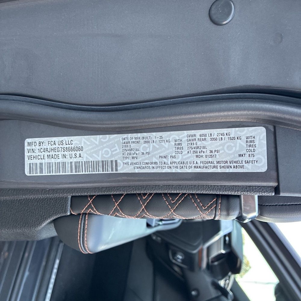 2025 Jeep Grand Cherokee Summit