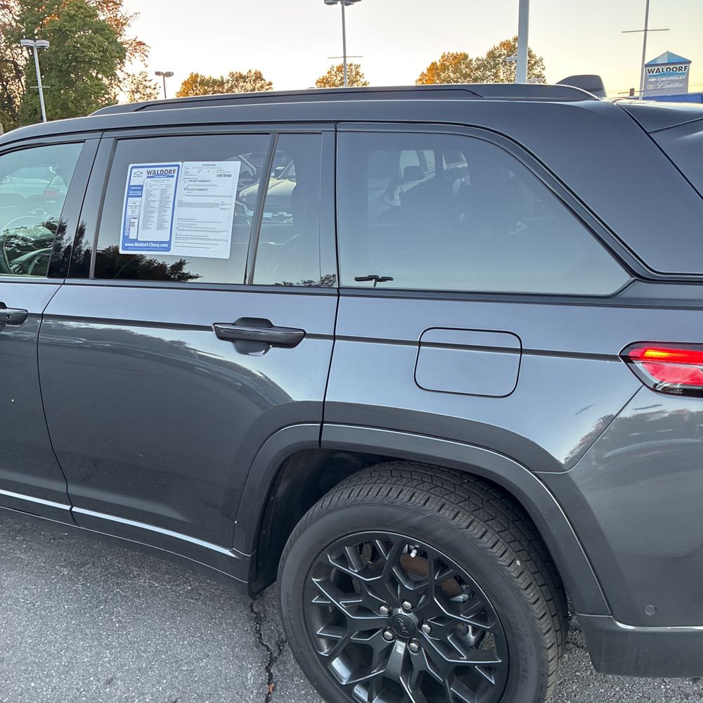 2025 Jeep Grand Cherokee Summit