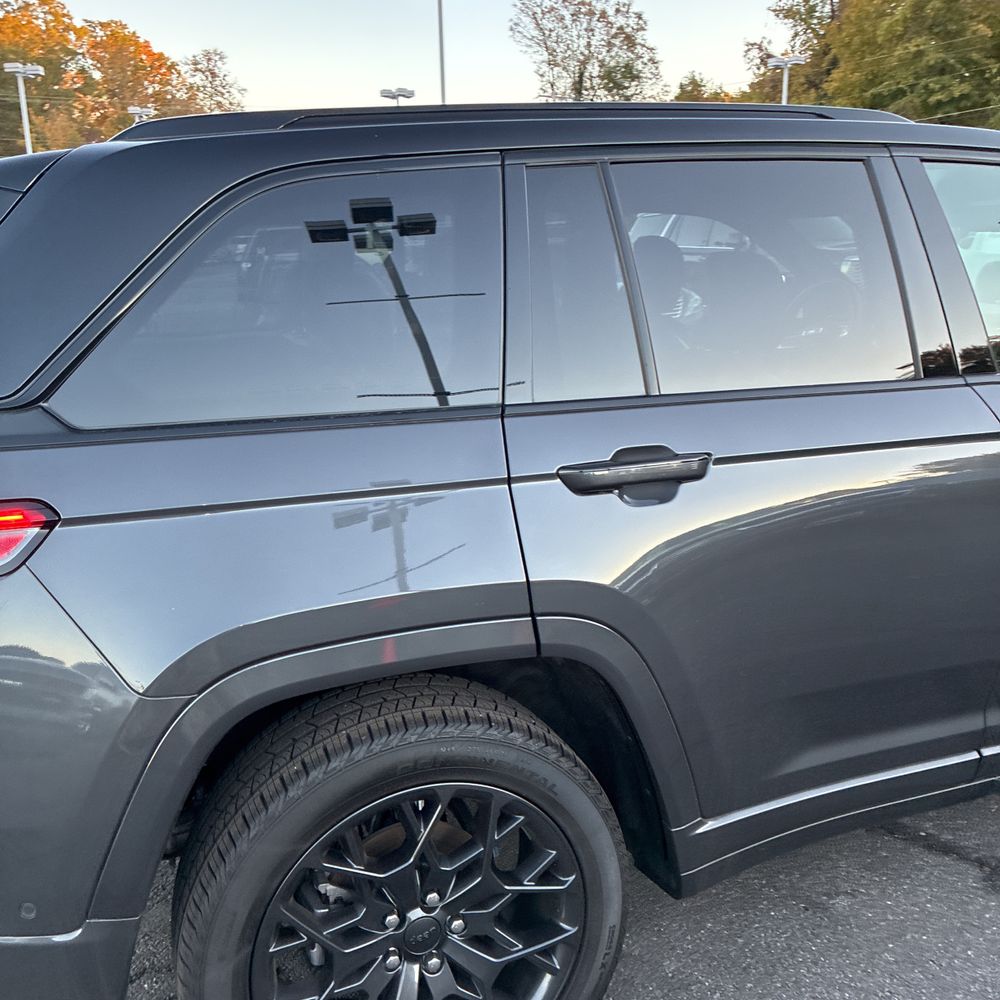 2025 Jeep Grand Cherokee Summit