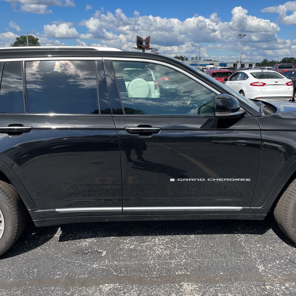 2024 Jeep Grand Cherokee Summit